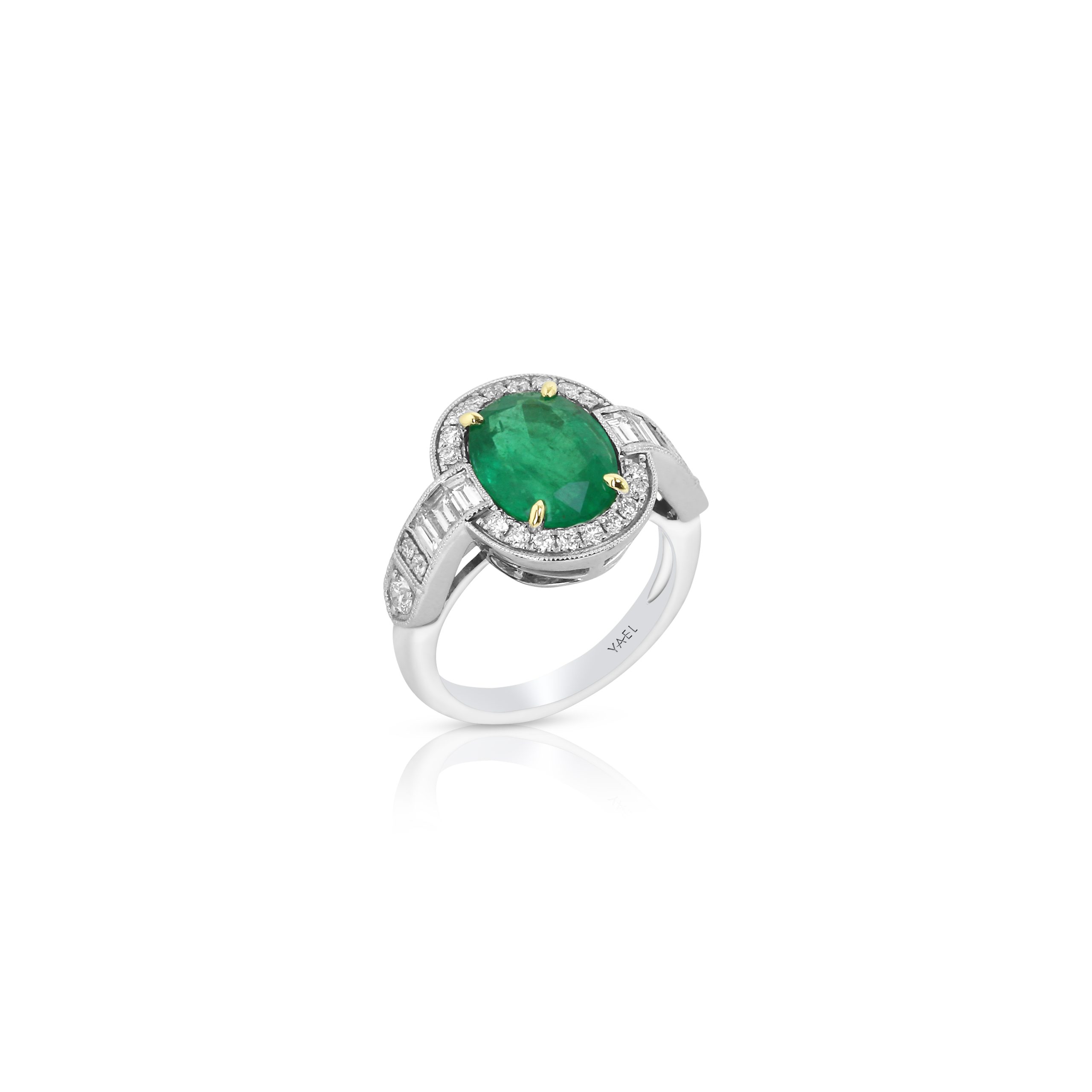 Oval Emerald and Diamond Baguette Ring - Image 3