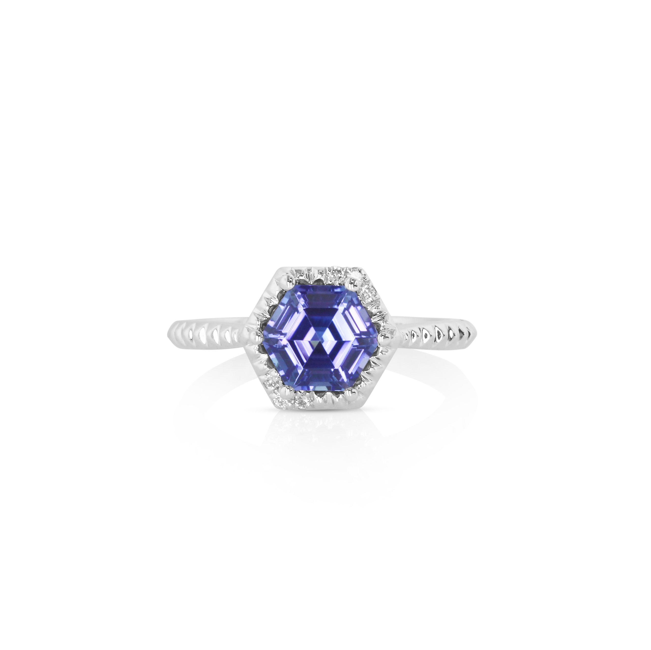 Hexagon Tanzanite Ring in Yellow Gold - Image 4